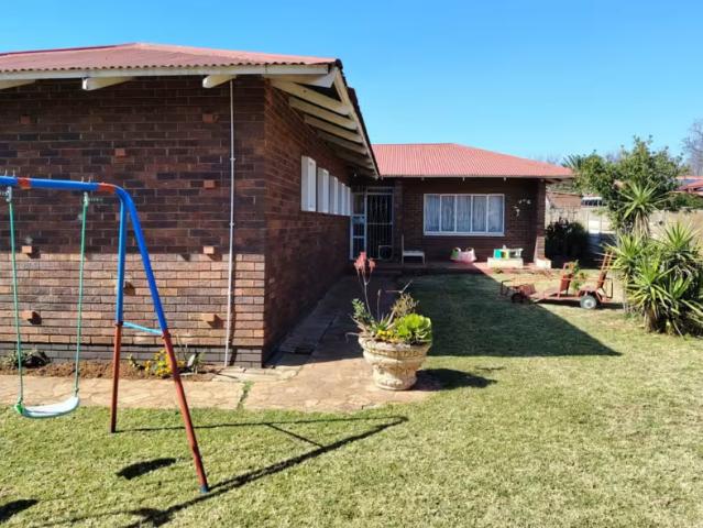 House for sale in Vanderbijlpark, Emfuleni Local Municipality