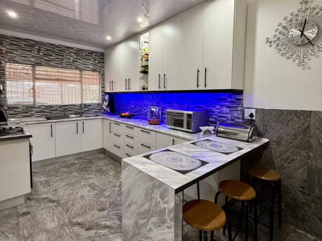 House for sale in Vanderbijlpark, Emfuleni Local Municipality