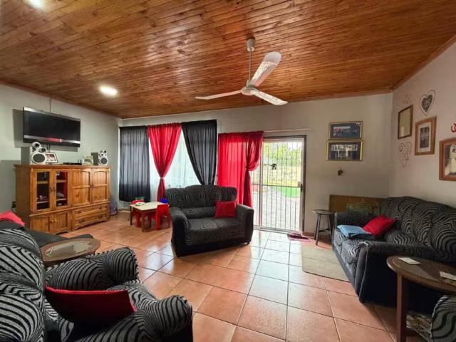 House for sale in Vanderbijlpark, Emfuleni Local Municipality