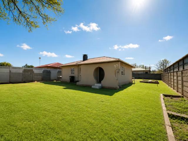 House for sale in Vanderbijlpark, Emfuleni Local Municipality