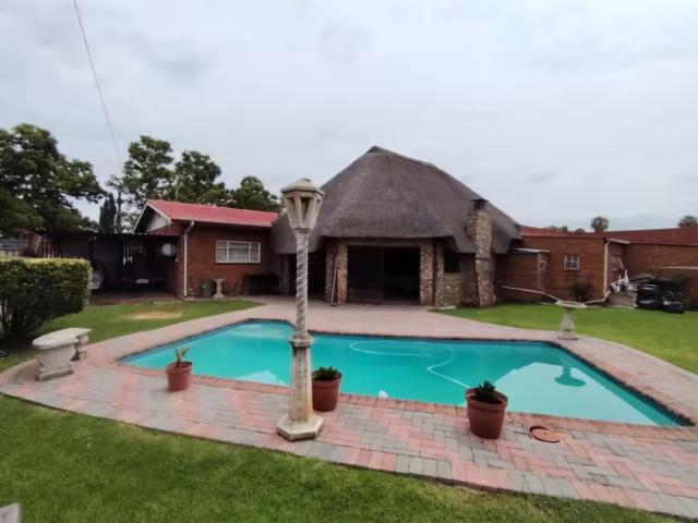 House for sale in Vanderbijlpark, Emfuleni Local Municipality