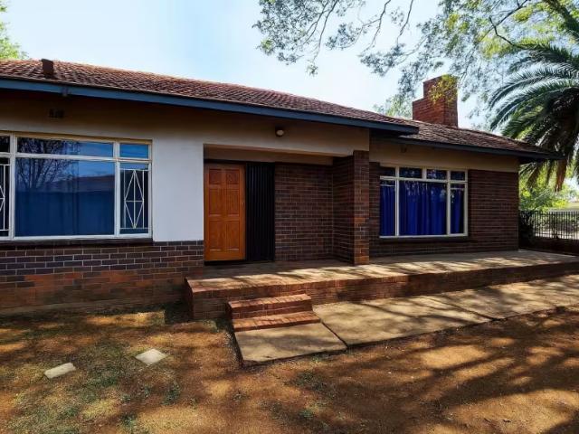 House for sale in Vanderbijlpark, Emfuleni Local Municipality