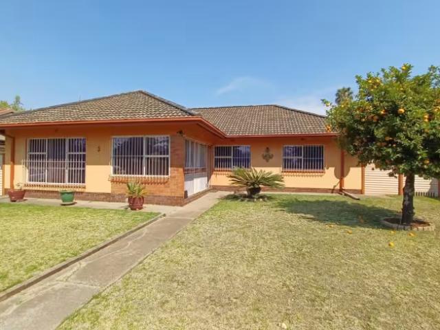 House for sale in Vanderbijlpark, Emfuleni Local Municipality
