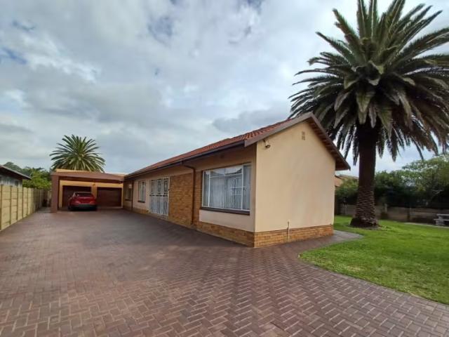 House for sale in Vanderbijlpark, Emfuleni Local Municipality