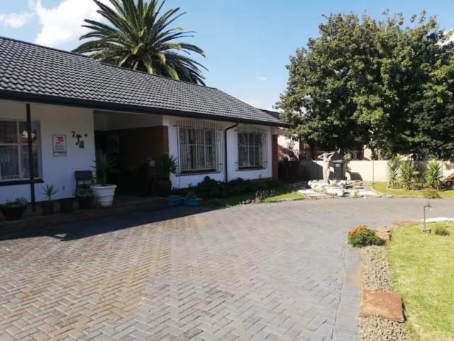 House for sale in Vanderbijlpark, Emfuleni Local Municipality