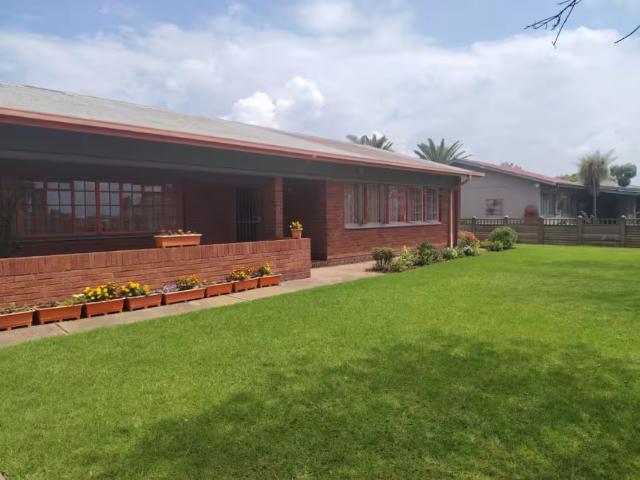 House for sale in Vanderbijlpark, Emfuleni Local Municipality