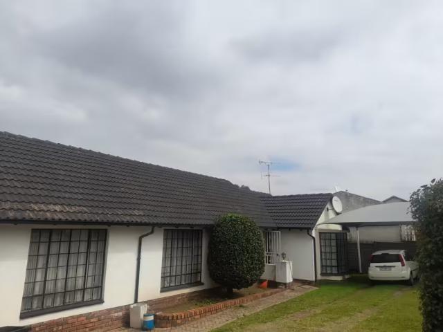 House for sale in Beaufort West, Western Cape