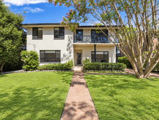 House for rent in Wahroonga, Ku-ring-gai Council