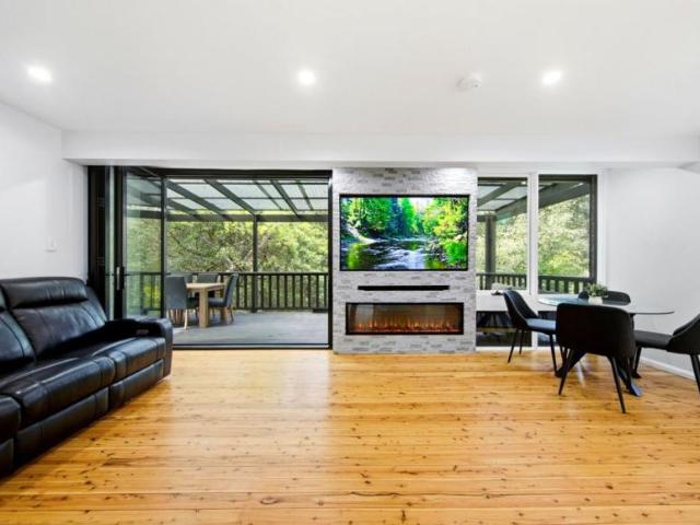 House for sale in Wahroonga, Ku-ring-gai Council