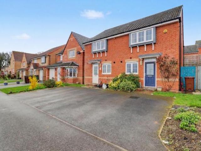 House for sale in Ossett, West Yorkshire