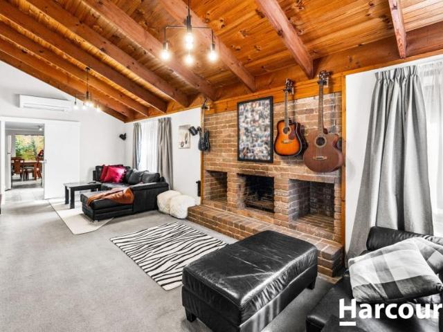 House for sale in Golf Links, Melbourne