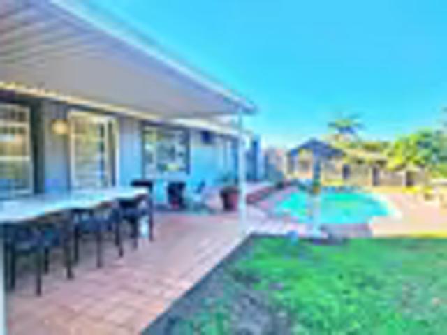 House for sale in La Mercy, Kwazulu-natal