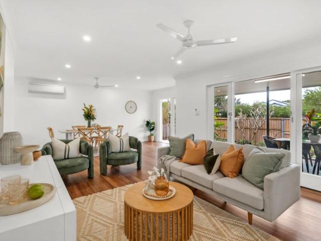 House for sale in Westcourt, Cairns