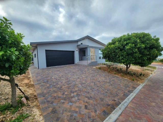 House for sale in Groot Brak Rivier, Western Cape