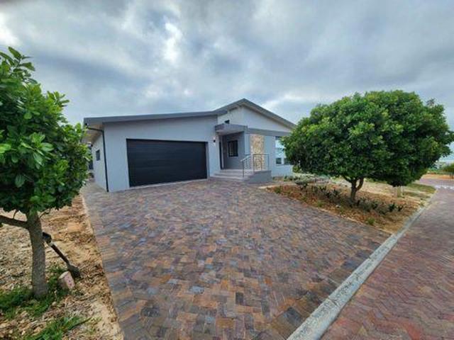 House for sale in Groot Brak Rivier, Western Cape
