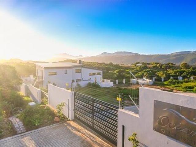 House for sale in Groot Brak Rivier, Western Cape