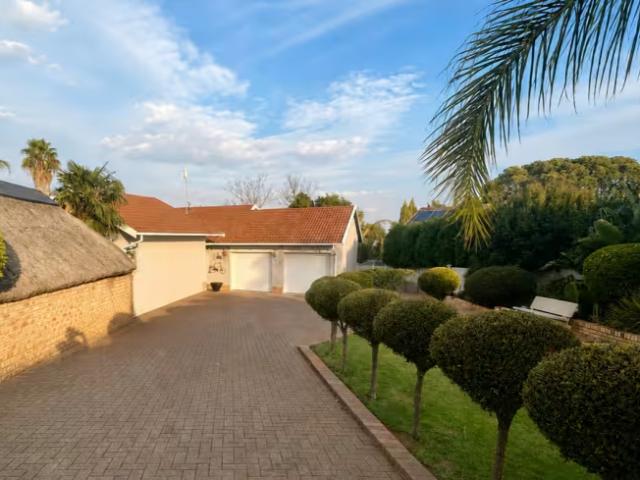 House for sale in Wilkoppies, Matlosana Local Municipality