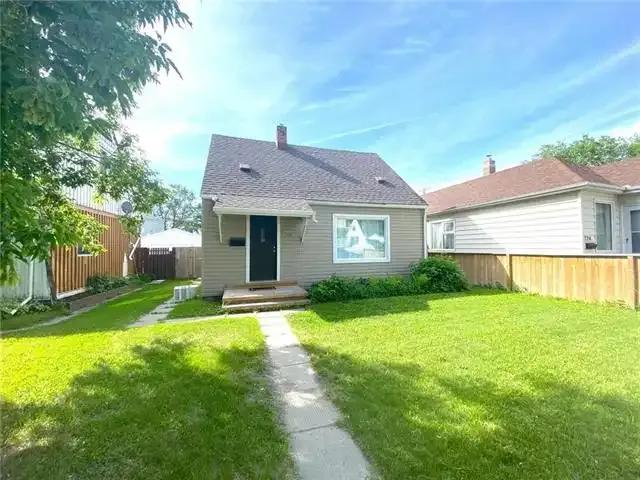 House for rent in East St. Paul, Manitoba