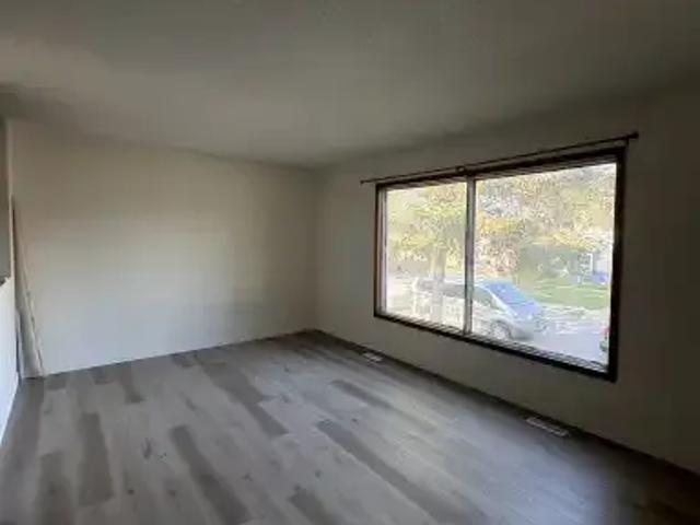 House for rent in East St. Paul, Manitoba