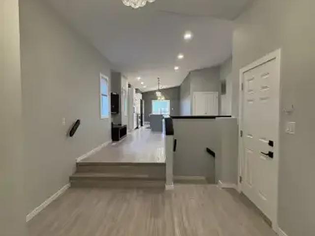 House for rent in East St. Paul, Manitoba