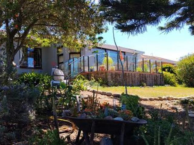 House for sale in Groot Brak Rivier, Western Cape