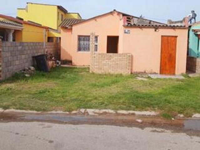 House for sale in Motherwell, Eastern Cape