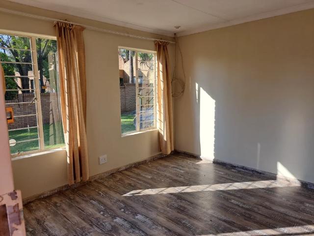 House for rent in Waterkloof, Gauteng