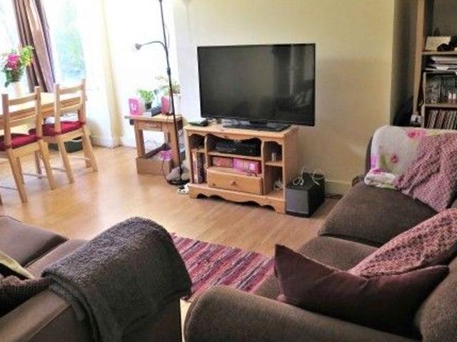 House for rent in Headingley Hill, Burley