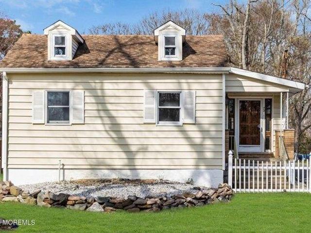 House for sale in Maxim, Howell Township