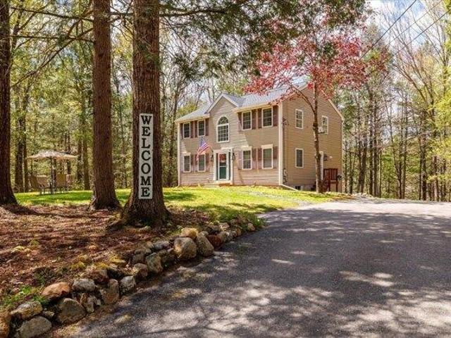 House for sale in Hubbardston, Massachusetts