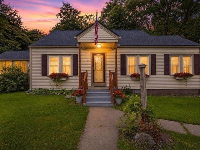House for sale in Hubbardston, Massachusetts