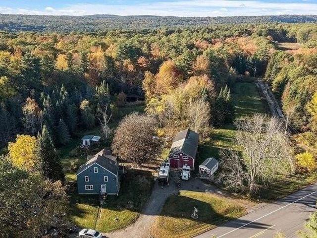 House for sale in Hubbardston, Massachusetts