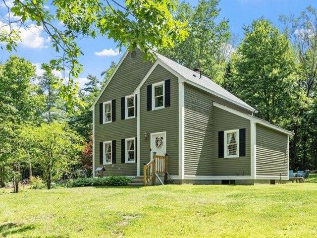 House for sale in Hubbardston, Massachusetts