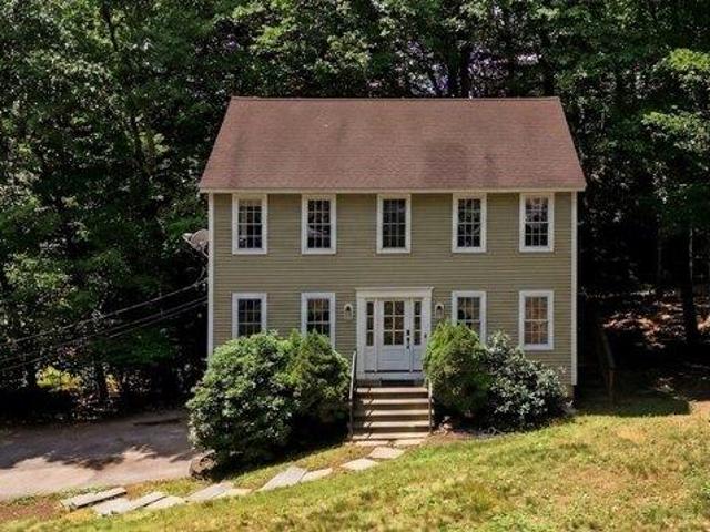 House for sale in Hubbardston, Massachusetts