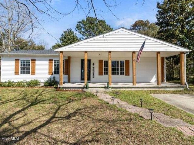 House for sale in Hubert, North Carolina