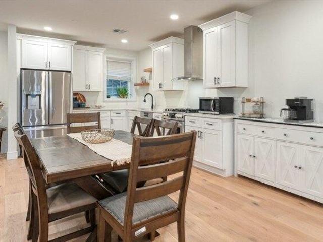 Condo for sale in Hudson, Massachusetts