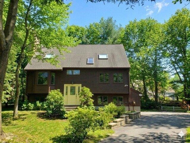 House for sale in Hudson, Massachusetts
