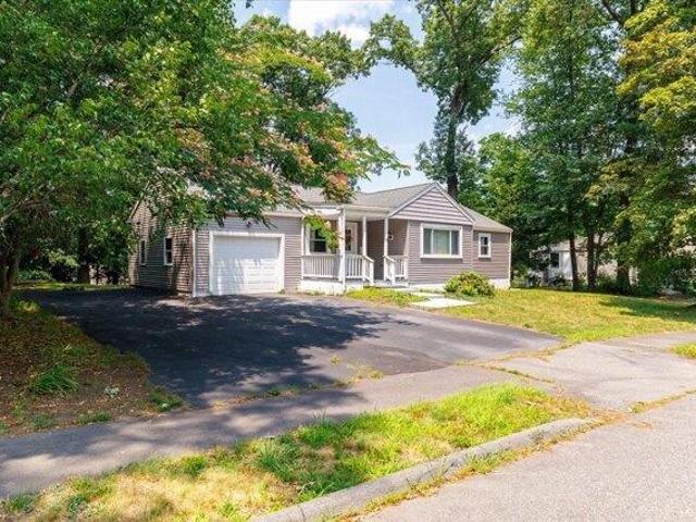 House for sale in Hudson, Massachusetts