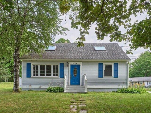 House for sale in Hudson, Massachusetts