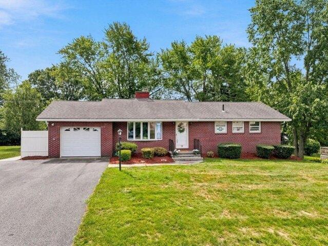House for sale in Hudson, Massachusetts