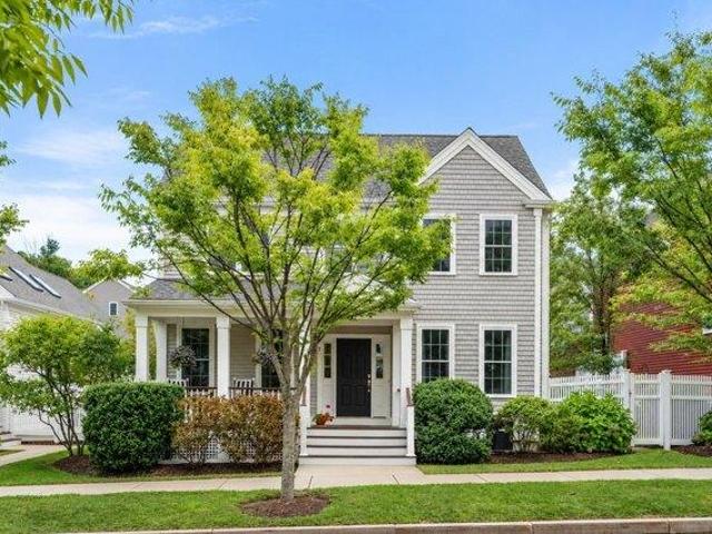 Condo for sale in Hudson, Middlesex County