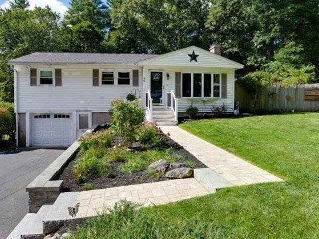 House for sale in Hudson, Middlesex County