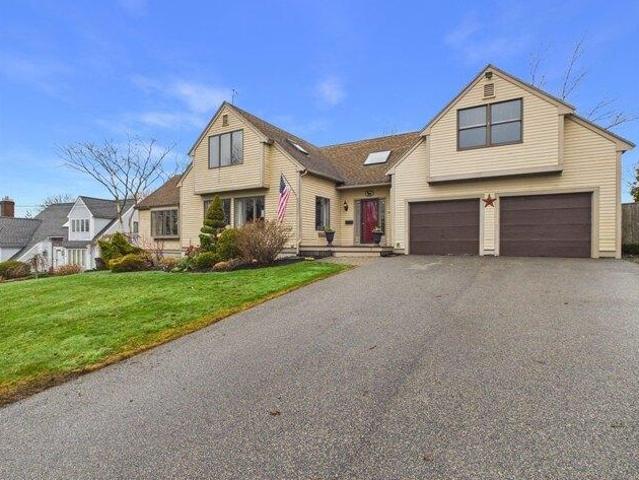 House for sale in Hull, Massachusetts