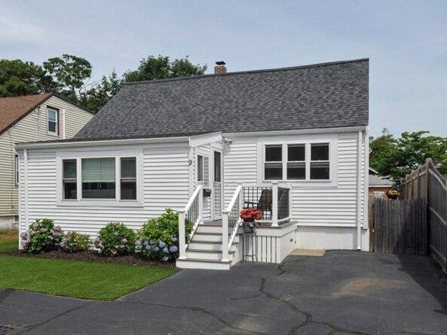 House for sale in Waveland, Hull