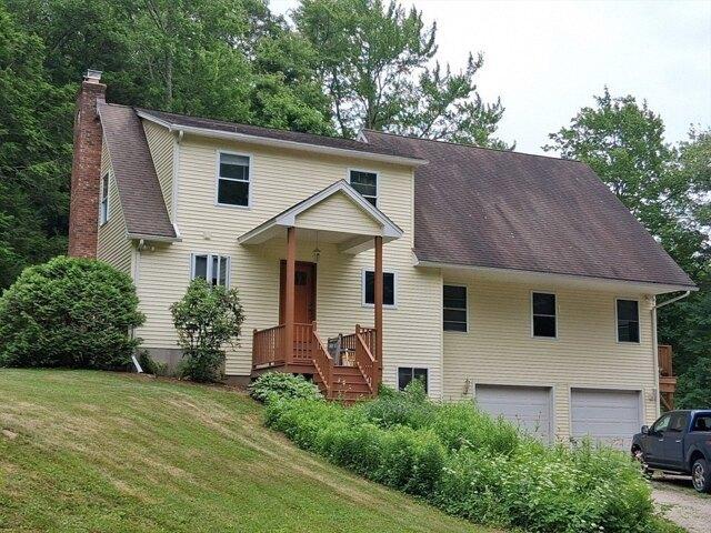 House for sale in Huntington, Massachusetts