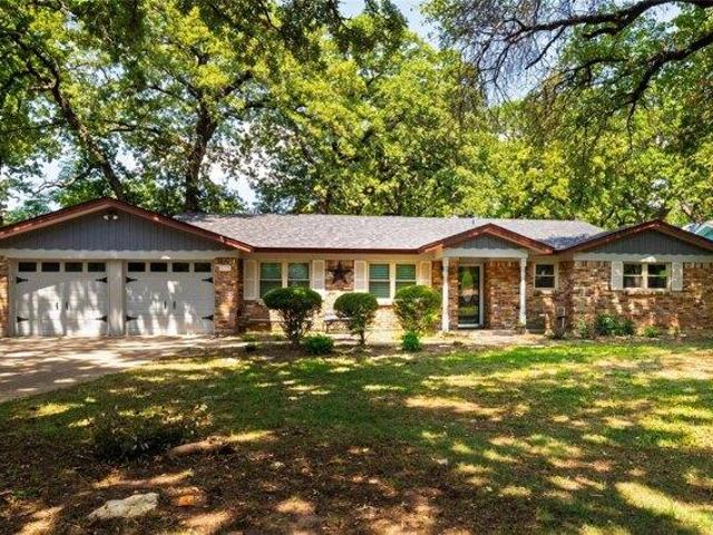 House for sale in Hurst, Texas