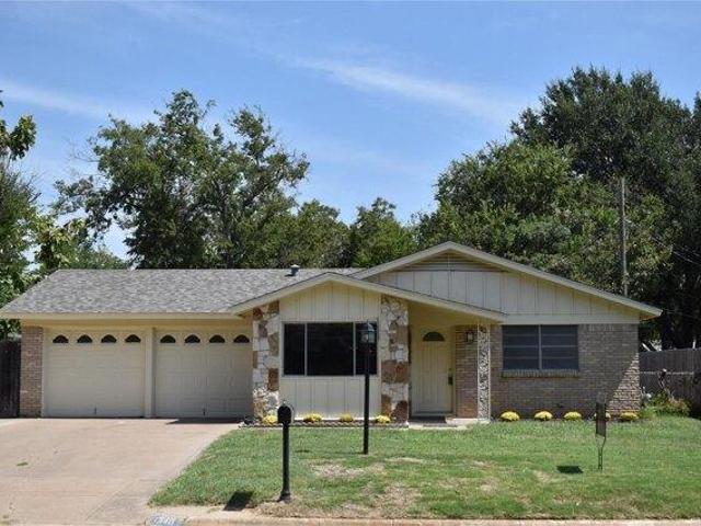 House for sale in Hurst, Texas