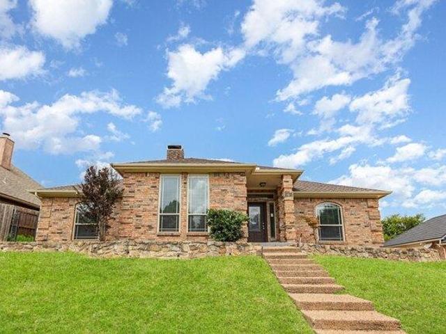 House for sale in Hurst, Texas