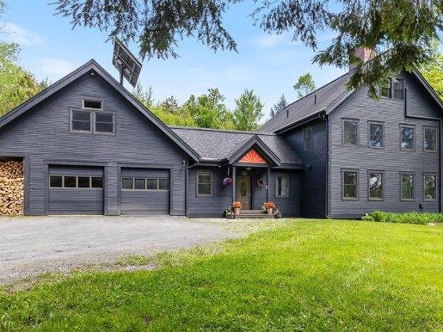 House for sale in Hyde Park, Vermont