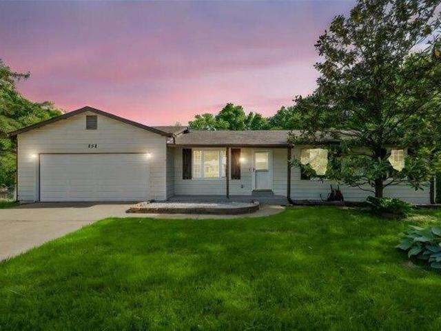 House for sale in Imperial